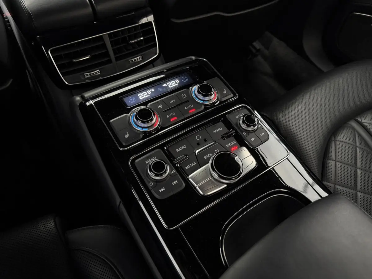4.0 TFSI Quattro Keramisch - Schuifdak - Led - B&O High End Audio - Nachtzicht