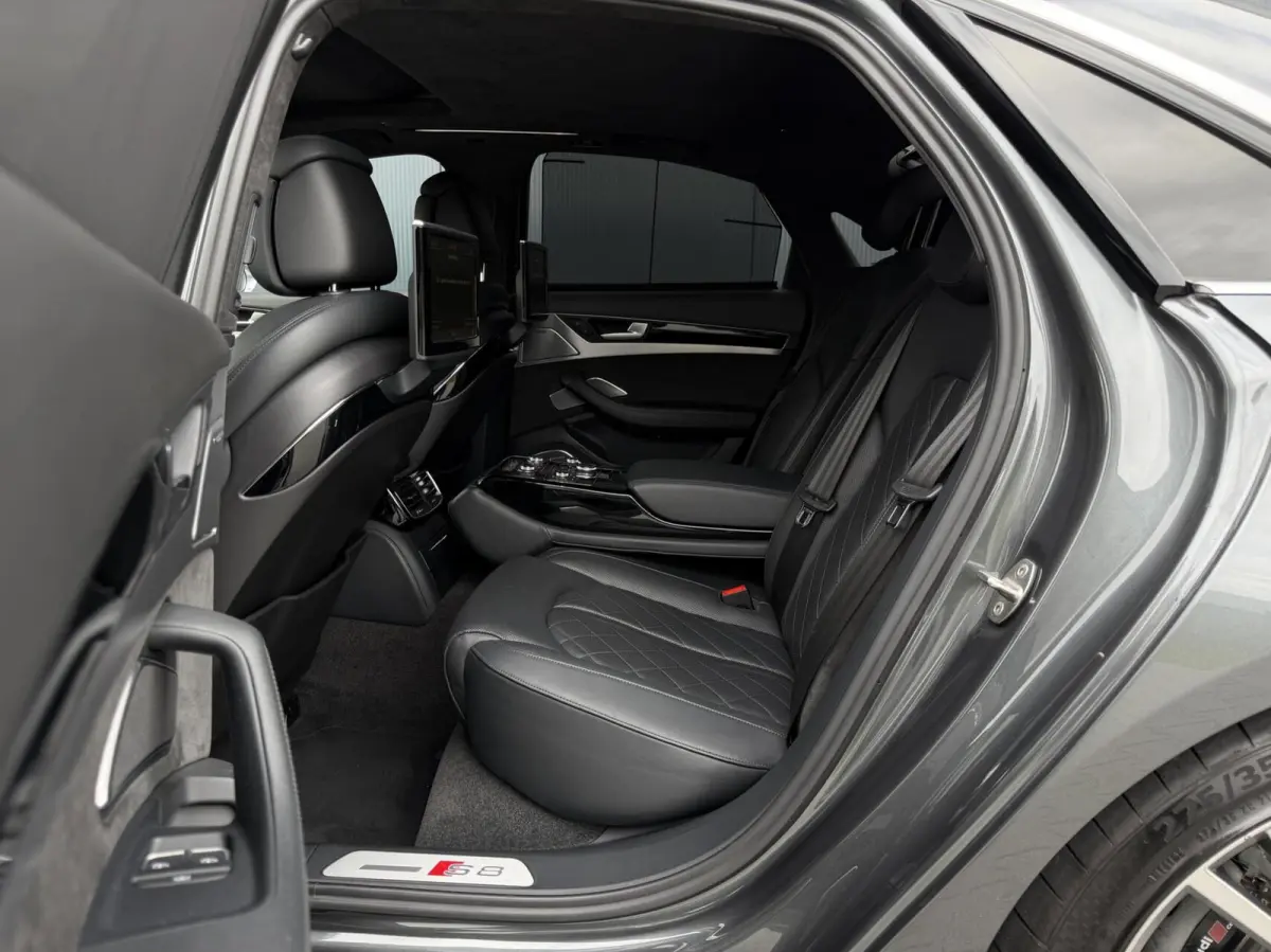 4.0 TFSI Quattro Keramisch - Schuifdak - Led - B&O High End Audio - Nachtzicht