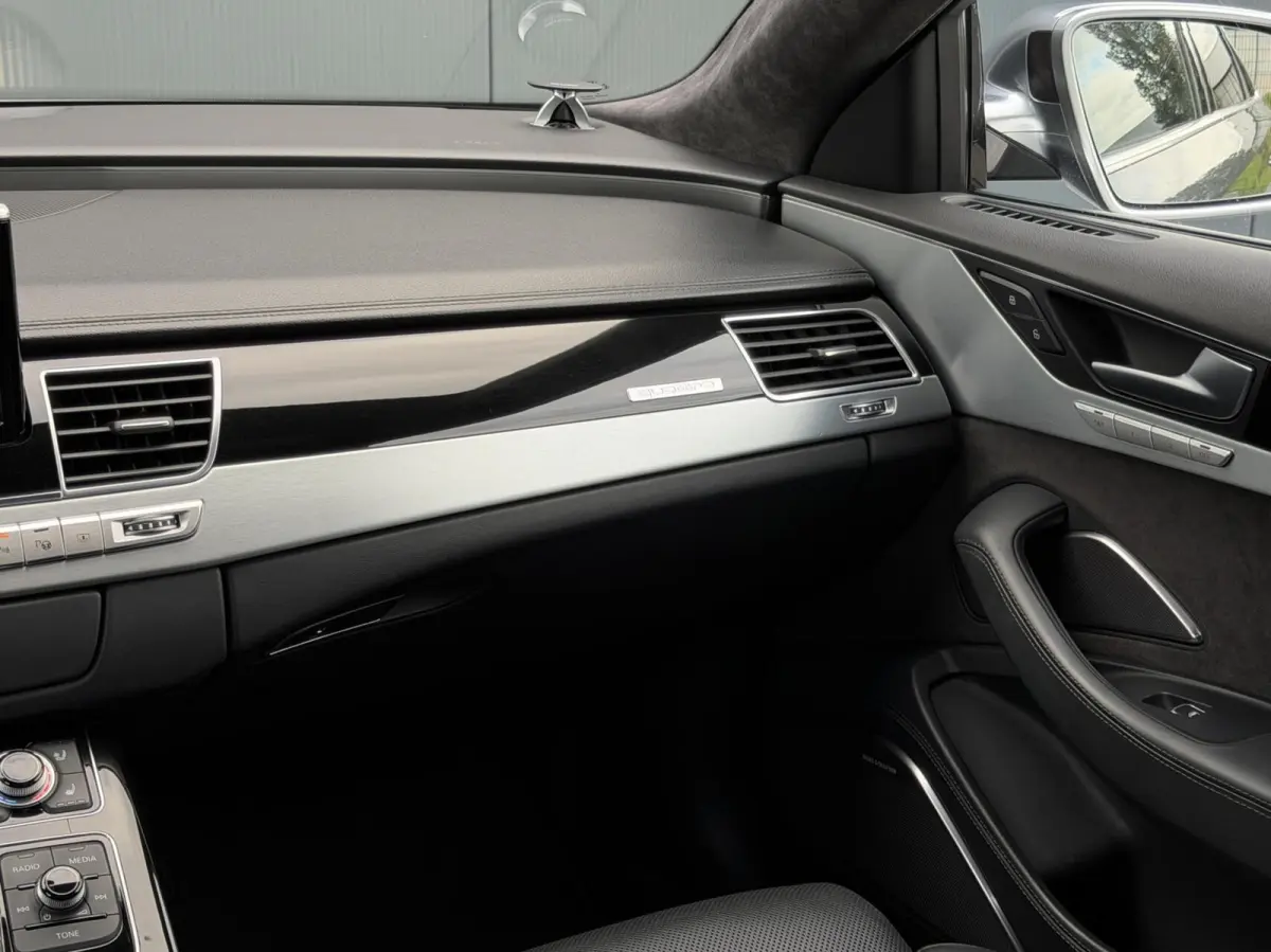 4.0 TFSI Quattro Keramisch - Schuifdak - Led - B&O High End Audio - Nachtzicht