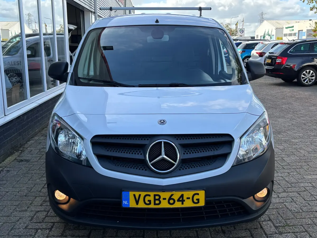 109 CDI Extra Lang | Trekhaak | Bluetooth | Cruise | Airco
