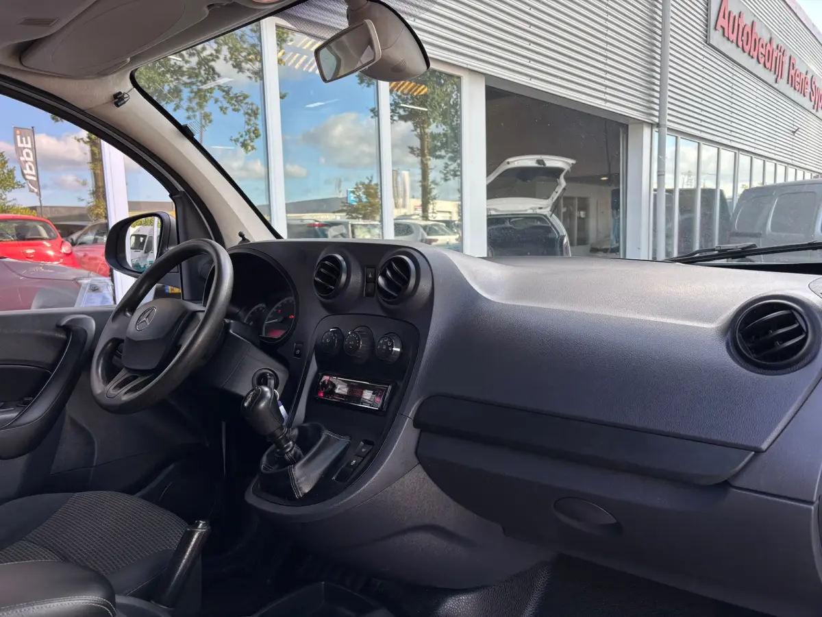 109 CDI Extra Lang | Trekhaak | Bluetooth | Cruise | Airco