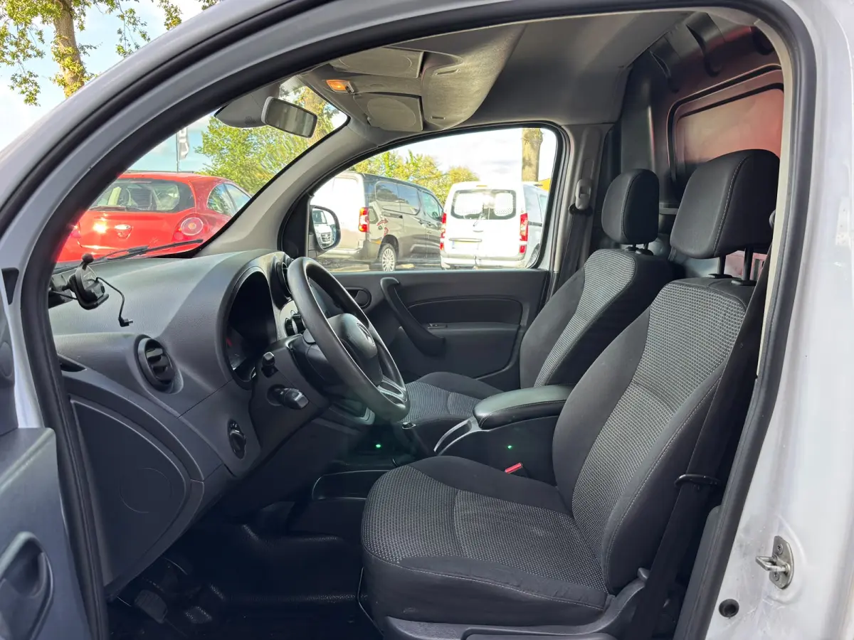 109 CDI Extra Lang | Trekhaak | Bluetooth | Cruise | Airco