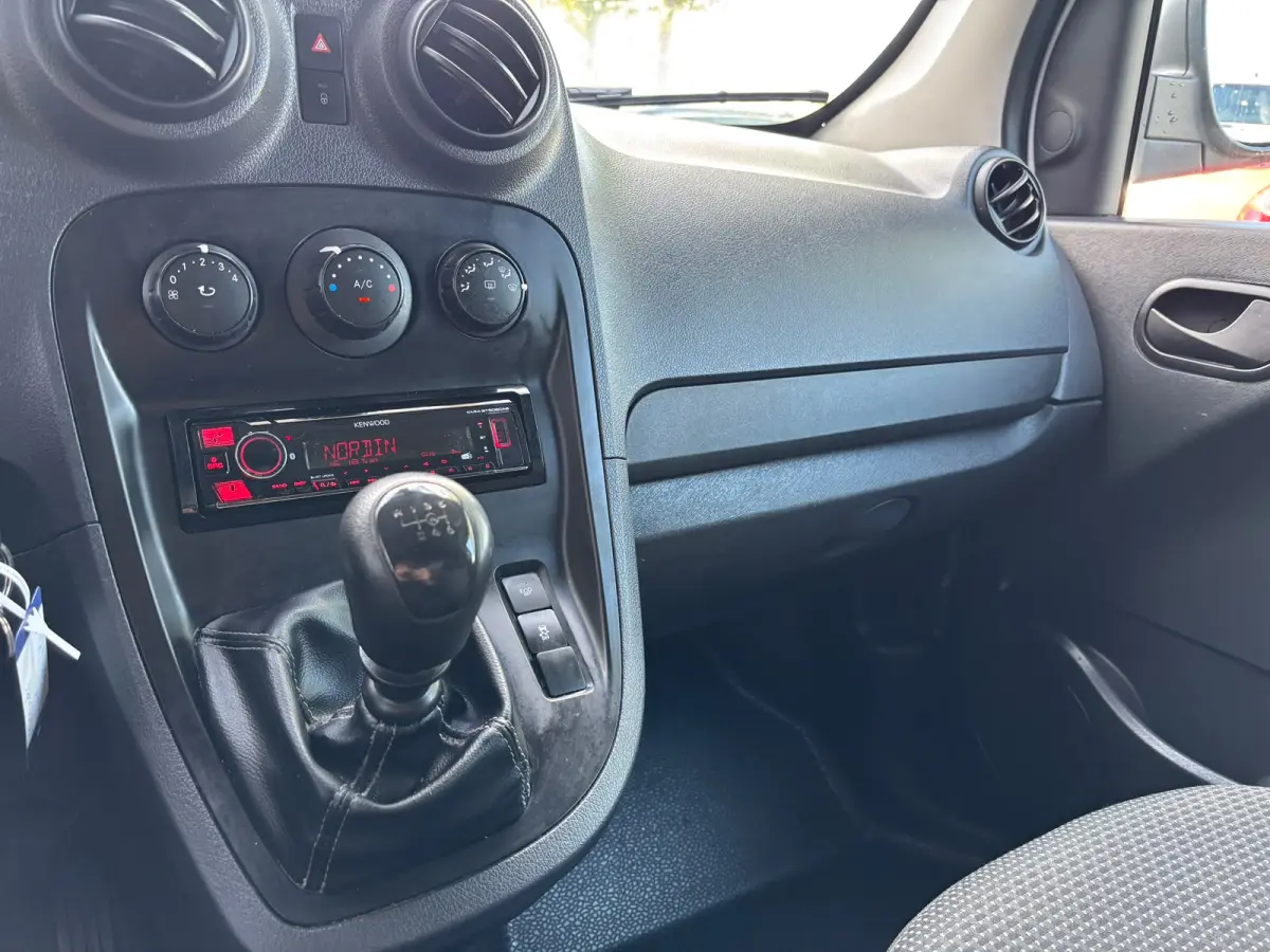 109 CDI Extra Lang | Trekhaak | Bluetooth | Cruise | Airco