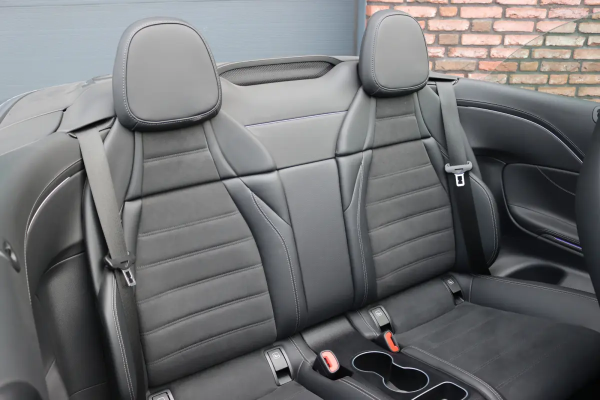200 AMG Line | Distronic | Airscarf | Memory | Standkachel | Keyless Go | Cabriocomfortpakket | Verwarmd Stuurwiel | Camera |