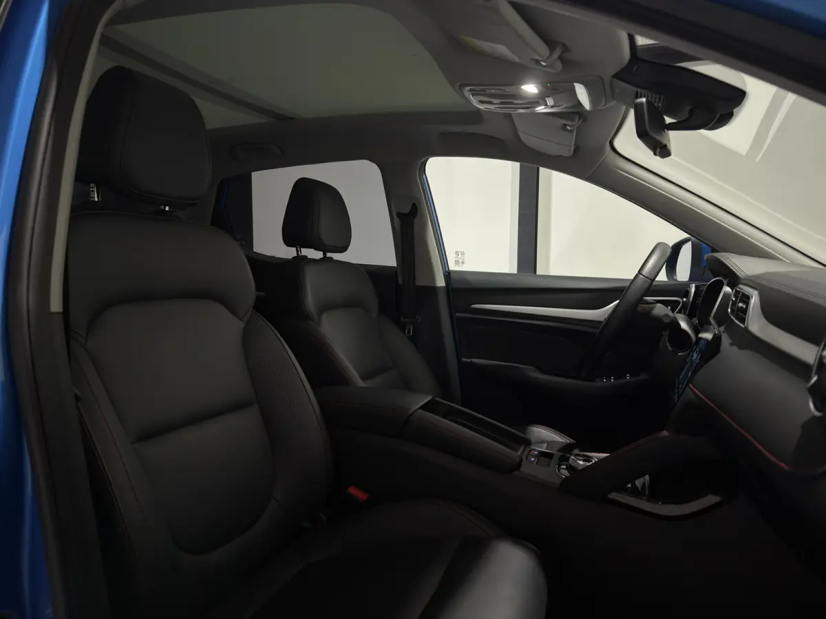 Standard Range Comfort 50 kWh | ACC | Keyless | Apple Carplay - Android Auto