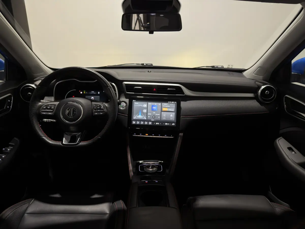 Standard Range Comfort 50 kWh | ACC | Keyless | Apple Carplay - Android Auto