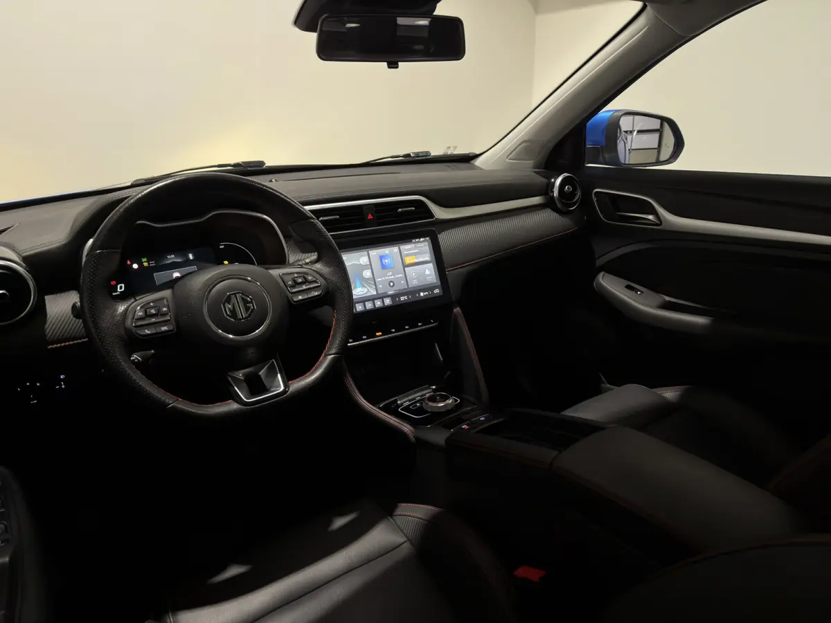 Standard Range Comfort 50 kWh | ACC | Keyless | Apple Carplay - Android Auto