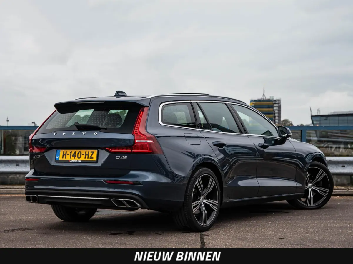 2.0 D4 Inscription | Panoramadak | Intellisafe Pro Line | 360 Camera | HUD |Standkachel | Harman/kardon | Leder | LED | Memory | 19" | Dealeronderhouden