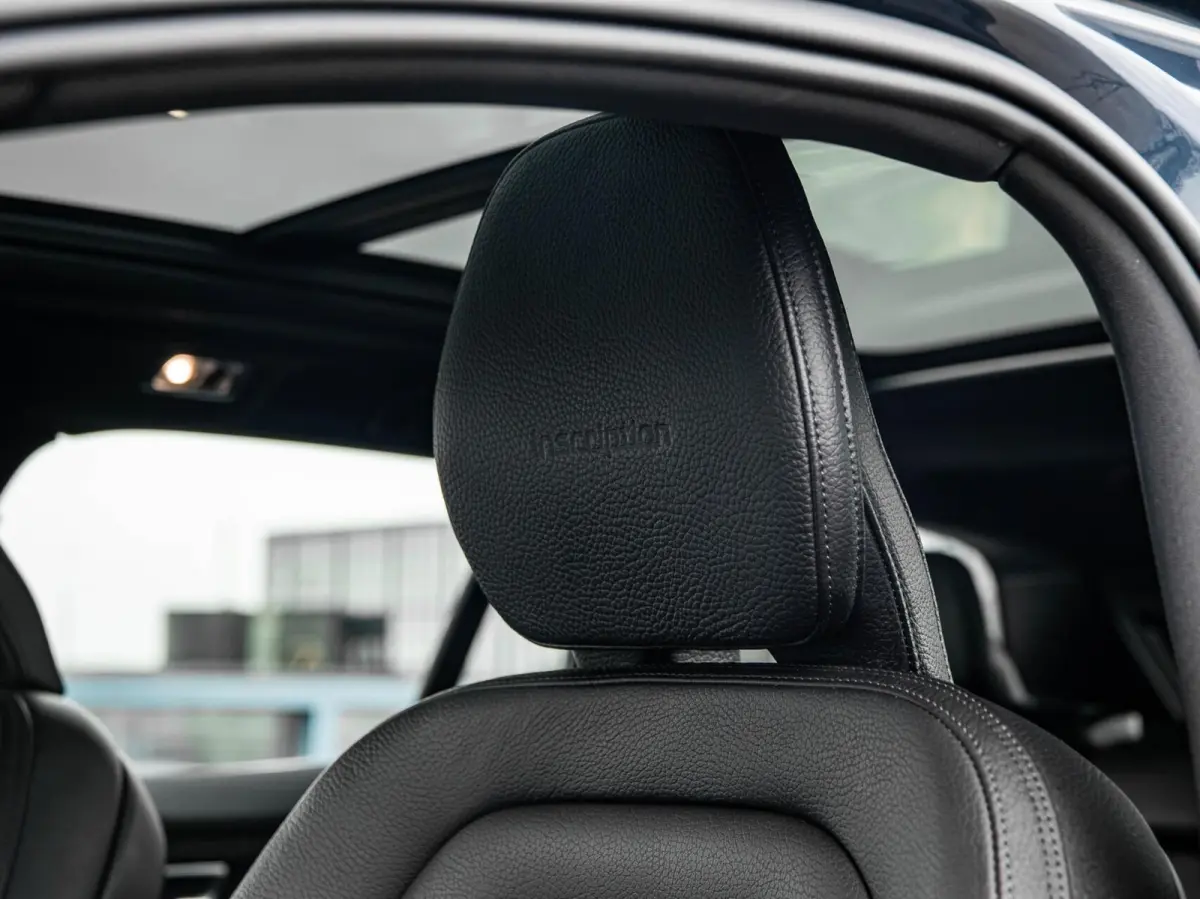 2.0 D4 Inscription | Panoramadak | Intellisafe Pro Line | 360 Camera | HUD |Standkachel | Harman/kardon | Leder | LED | Memory | 19" | Dealeronderhouden