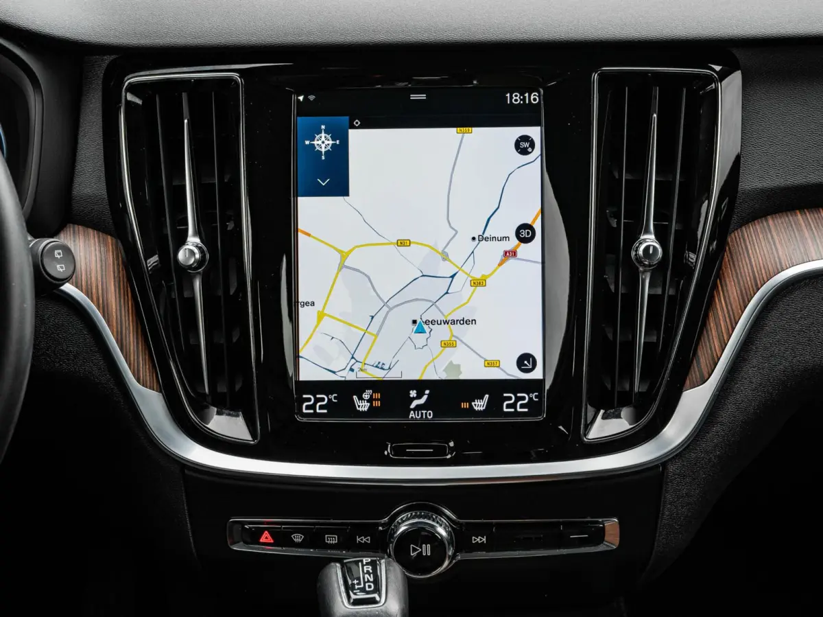 2.0 D4 Inscription | Panoramadak | Intellisafe Pro Line | 360 Camera | HUD |Standkachel | Harman/kardon | Leder | LED | Memory | 19" | Dealeronderhouden