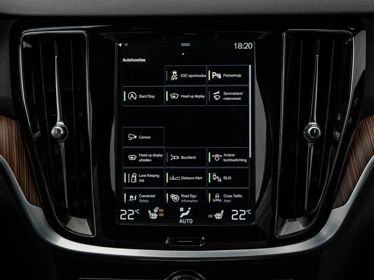 2.0 D4 Inscription | Panoramadak | Intellisafe Pro Line | 360 Camera | HUD |Standkachel | Harman/kardon | Leder | LED | Memory | 19" | Dealeronderhouden