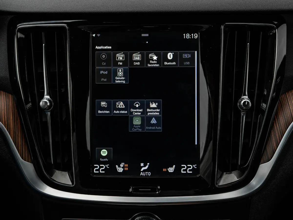 2.0 D4 Inscription | Panoramadak | Intellisafe Pro Line | 360 Camera | HUD |Standkachel | Harman/kardon | Leder | LED | Memory | 19" | Dealeronderhouden