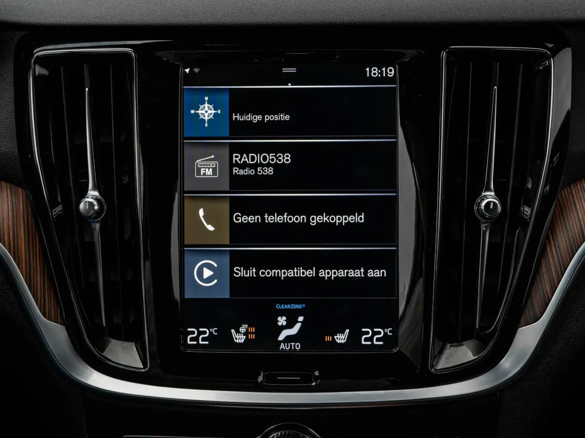 2.0 D4 Inscription | Panoramadak | Intellisafe Pro Line | 360 Camera | HUD |Standkachel | Harman/kardon | Leder | LED | Memory | 19" | Dealeronderhouden