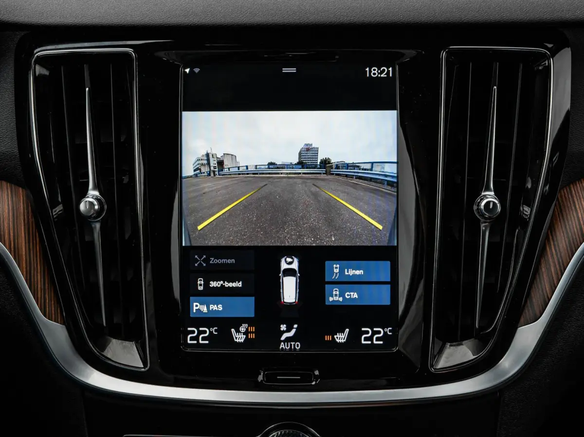 2.0 D4 Inscription | Panoramadak | Intellisafe Pro Line | 360 Camera | HUD |Standkachel | Harman/kardon | Leder | LED | Memory | 19" | Dealeronderhouden