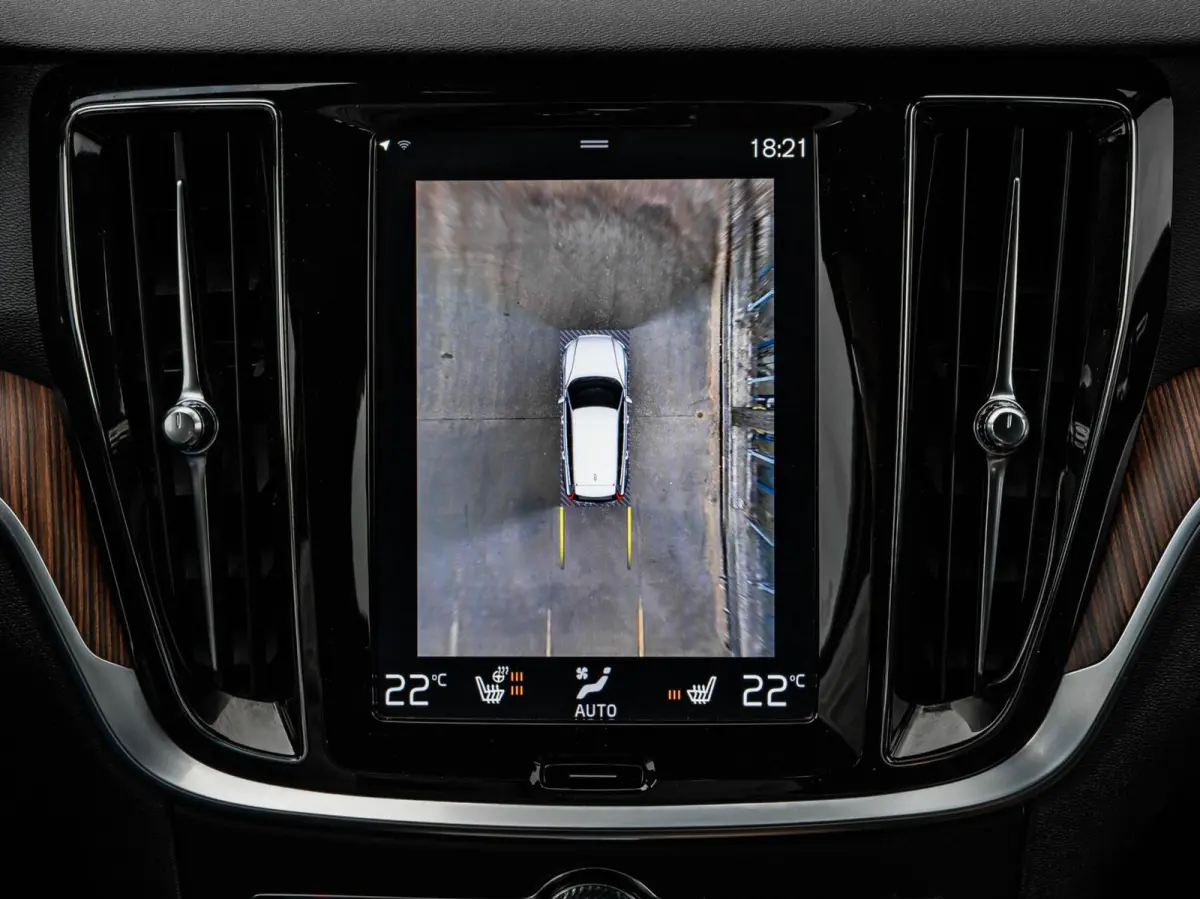 2.0 D4 Inscription | Panoramadak | Intellisafe Pro Line | 360 Camera | HUD |Standkachel | Harman/kardon | Leder | LED | Memory | 19" | Dealeronderhouden