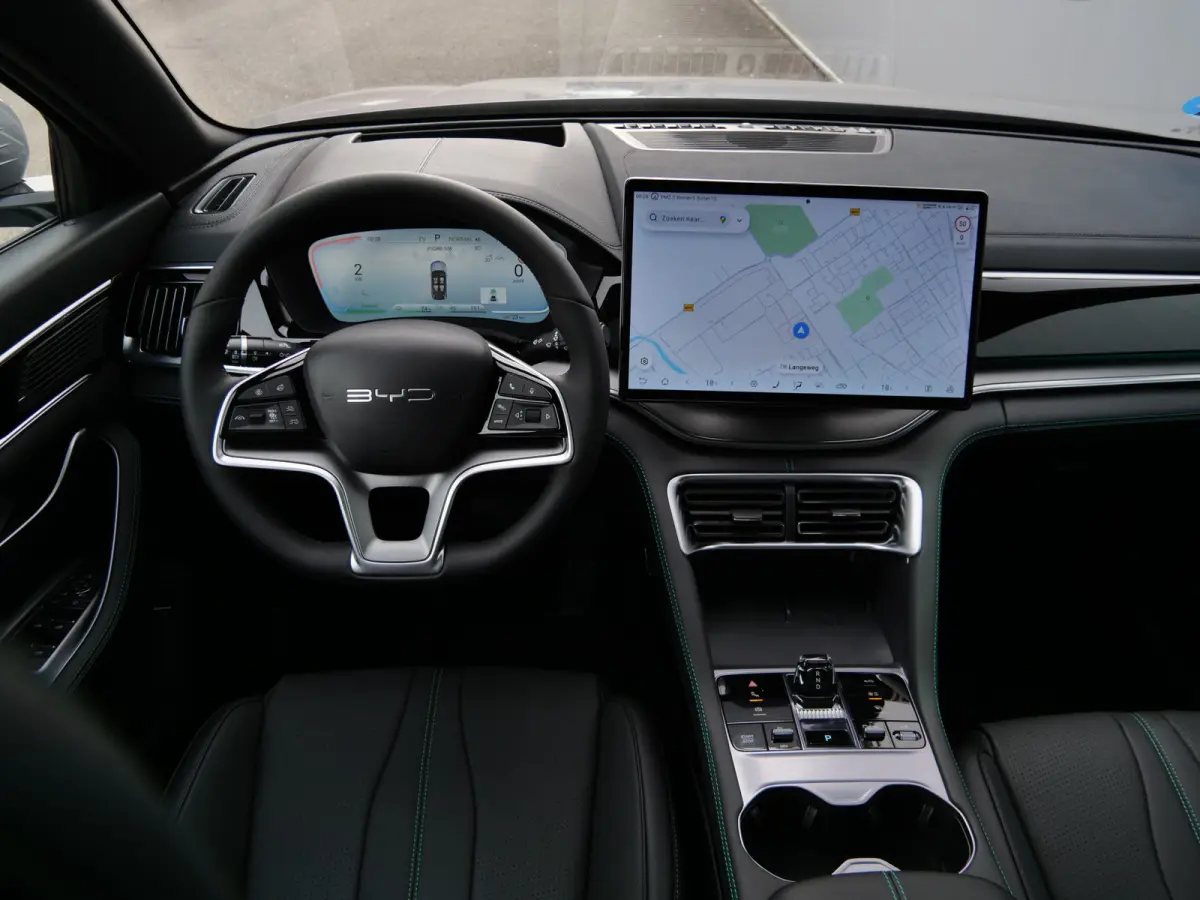 1.5 DM-i FWD Comfort 218 Pk 26,6 kWh PHEV Leder / Panoramadak / 125 km elektr. actieradius
