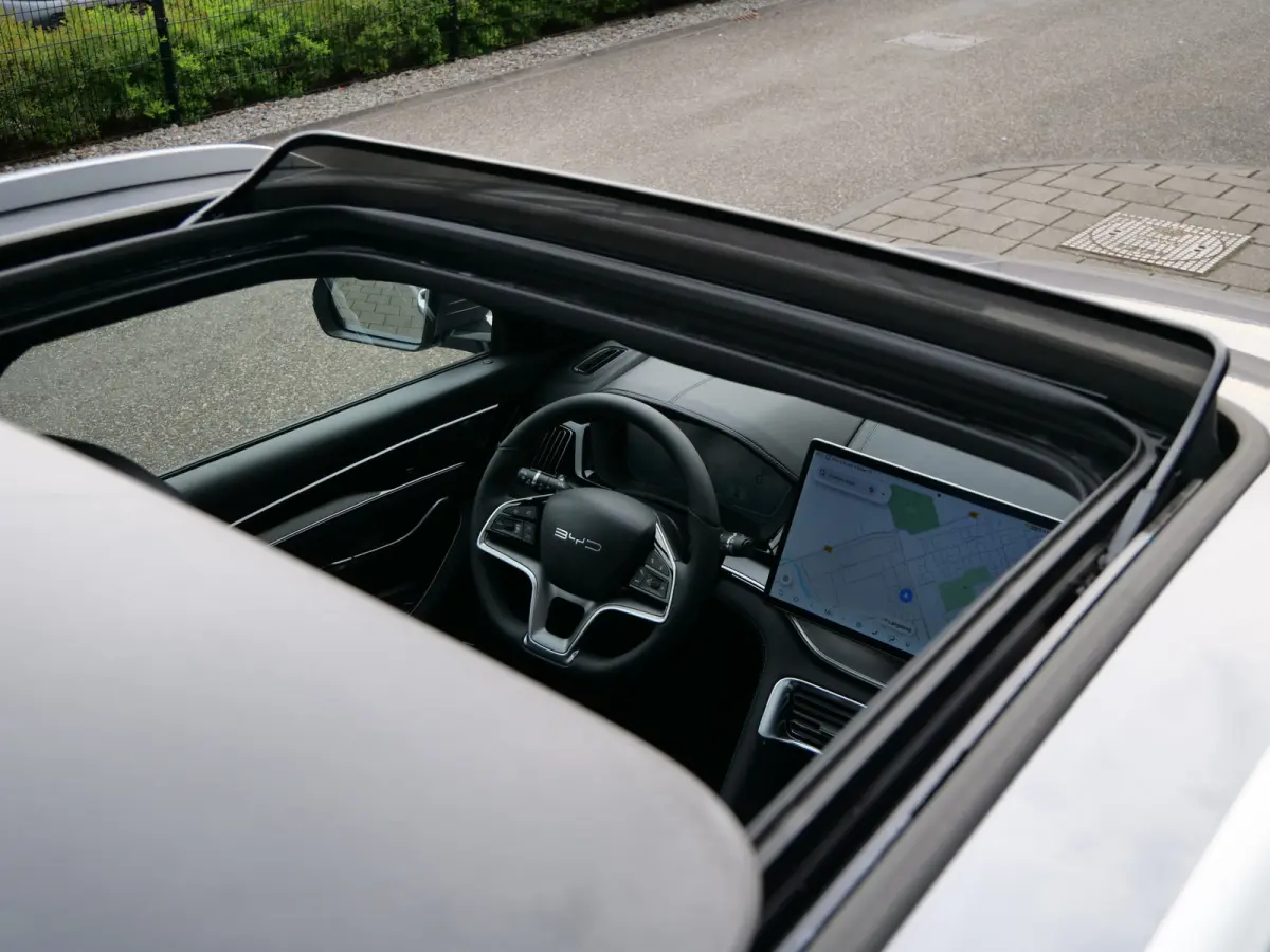 1.5 DM-i FWD Comfort 218 Pk 26,6 kWh PHEV Leder / Panoramadak / 125 km elektr. actieradius