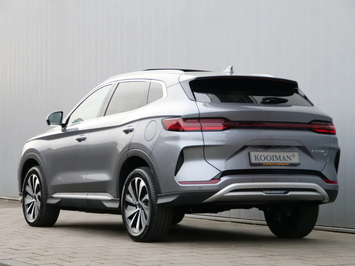 1.5 DM-i FWD Comfort 218 Pk 26,6 kWh PHEV Leder / Panoramadak / 125 km elektr. actieradius