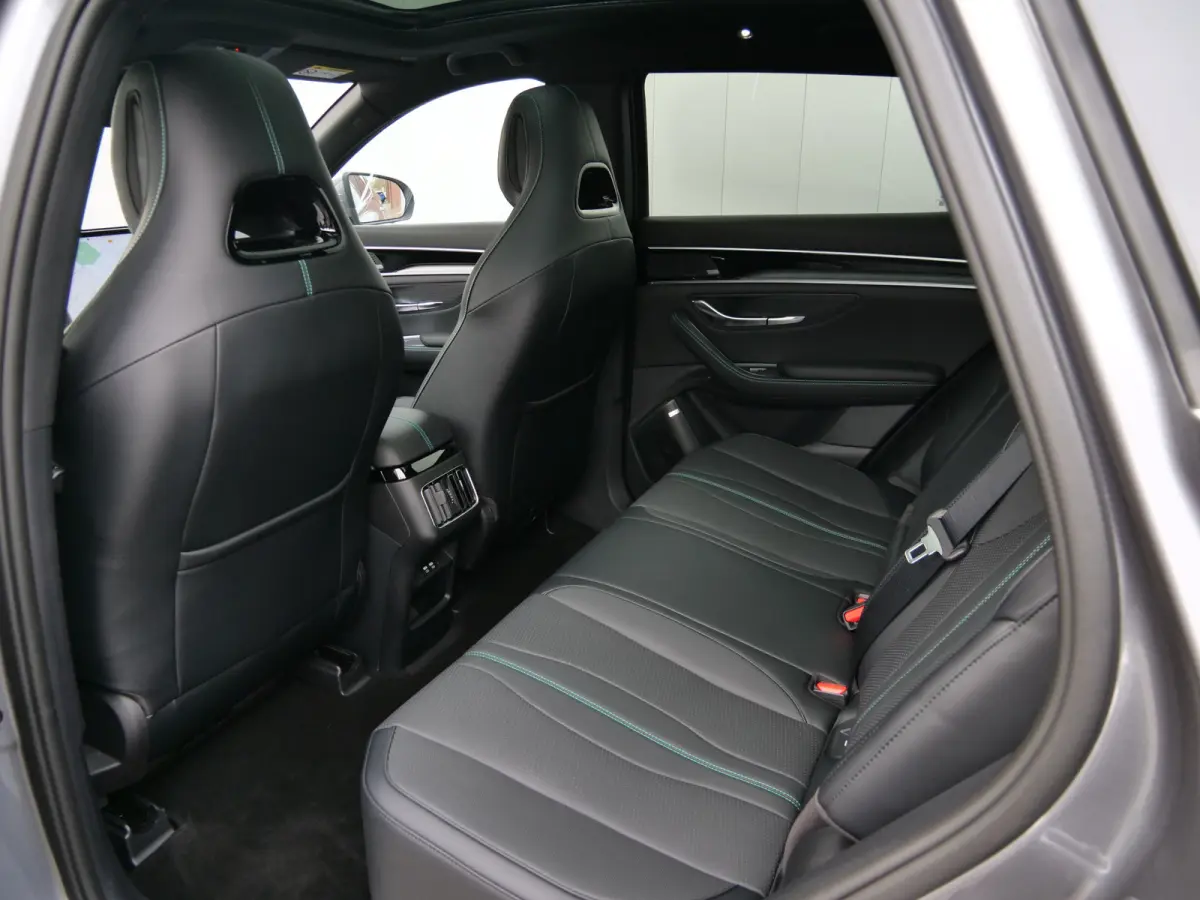 1.5 DM-i FWD Comfort 218 Pk 26,6 kWh PHEV Leder / Panoramadak / 125 km elektr. actieradius