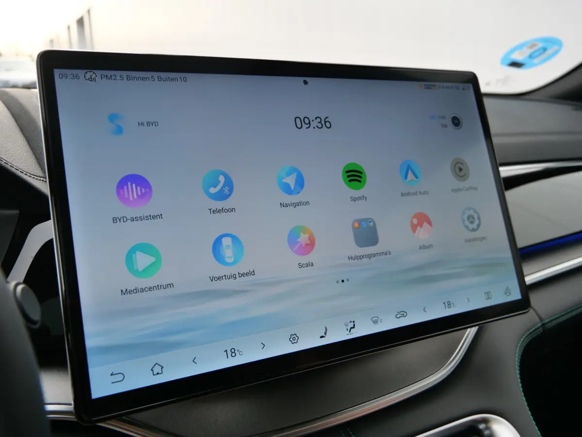 1.5 DM-i FWD Comfort 218 Pk 26,6 kWh PHEV Leder / Panoramadak / 125 km elektr. actieradius