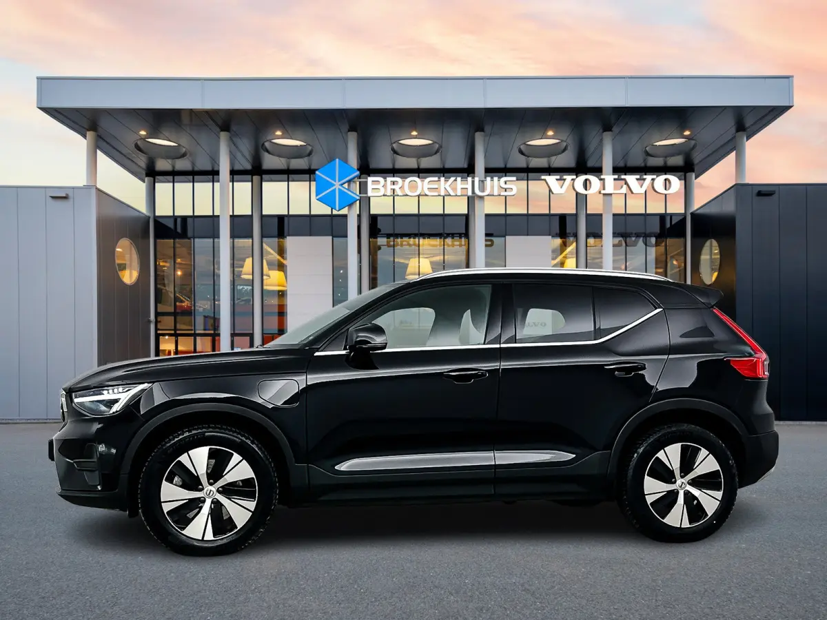 T4 Plus | 18" | Trekhaak | Harman Kardon | Elektr. verst. Stoelen | Stoel/Stuurverwarming | Adaptieve Cruise | BLIS | Keyless | Elektrische Achterklep | Parkeercamera