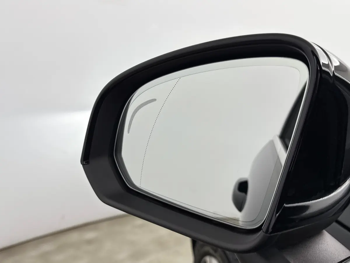 T4 Plus | 18" | Trekhaak | Harman Kardon | Elektr. verst. Stoelen | Stoel/Stuurverwarming | Adaptieve Cruise | BLIS | Keyless | Elektrische Achterklep | Parkeercamera