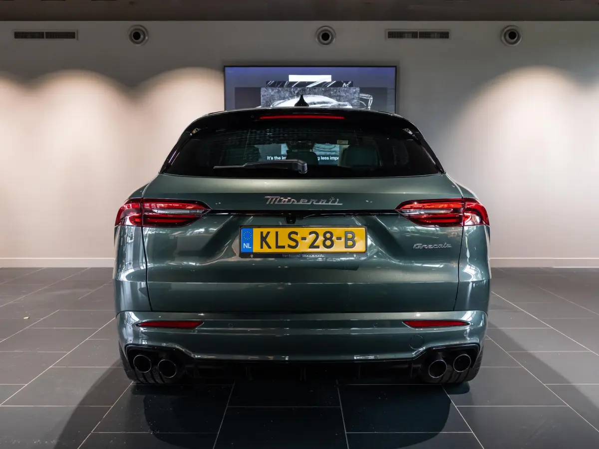 2.0 MHEV Modena | 330pk | panoramadak | 360 camera | sonus faber geluid systeem
