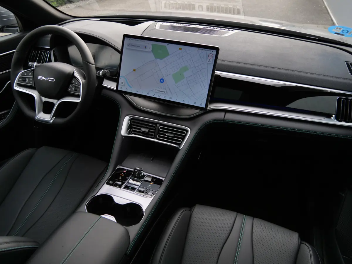 1.5 DM-i FWD Comfort 218 Pk 26,6 kWh PHEV Leder / Panoramadak / 125 km elektr. actieradius