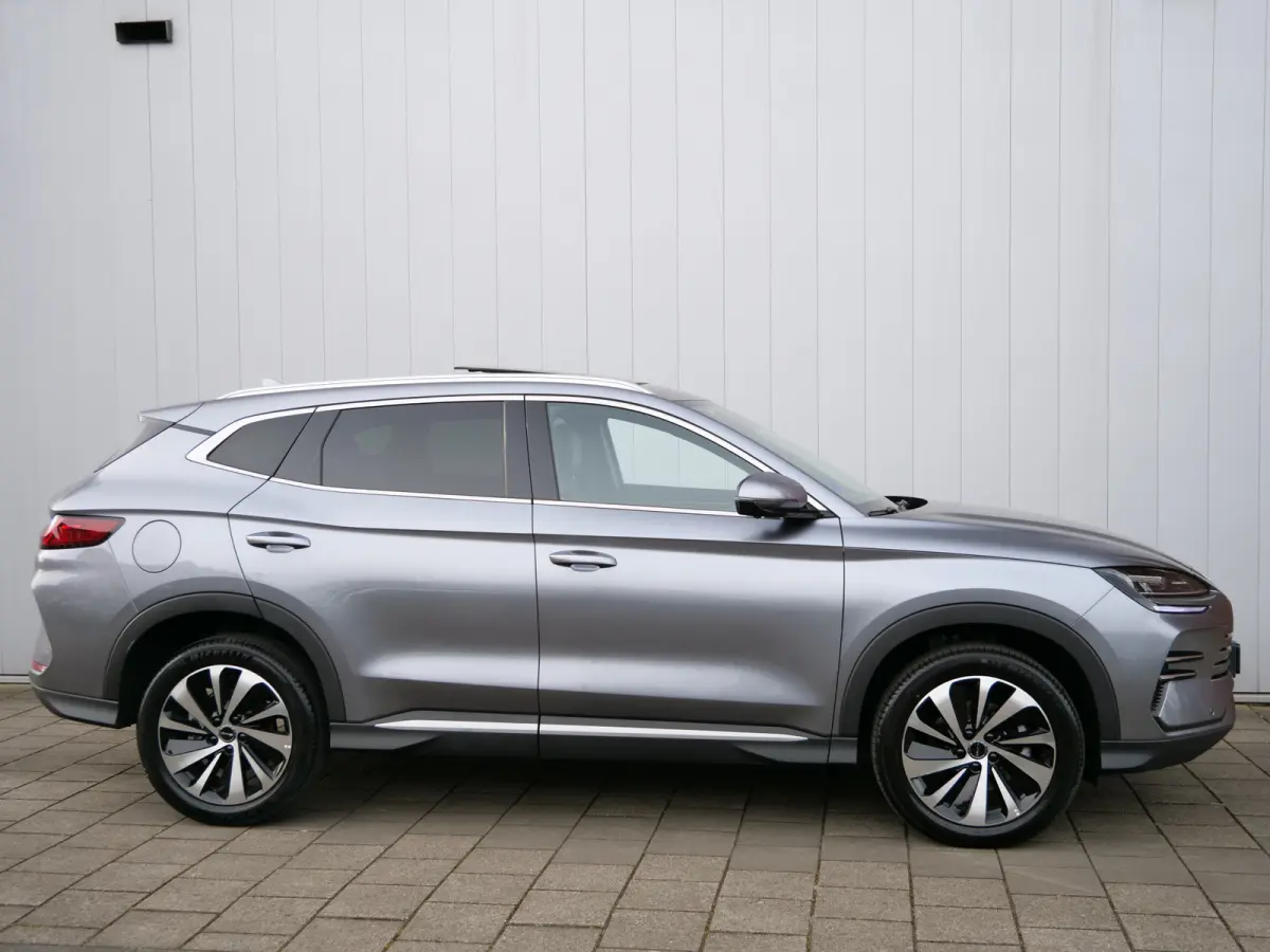 1.5 DM-i FWD Comfort 218 Pk 26,6 kWh PHEV Leder / Panoramadak / 125 km elektr. actieradius