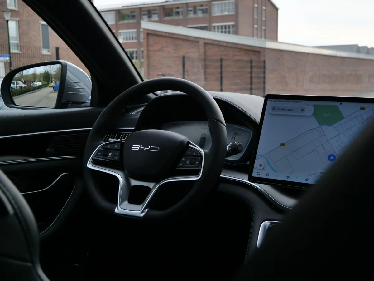 1.5 DM-i FWD Comfort 218 Pk 26,6 kWh PHEV Leder / Panoramadak / 125 km elektr. actieradius