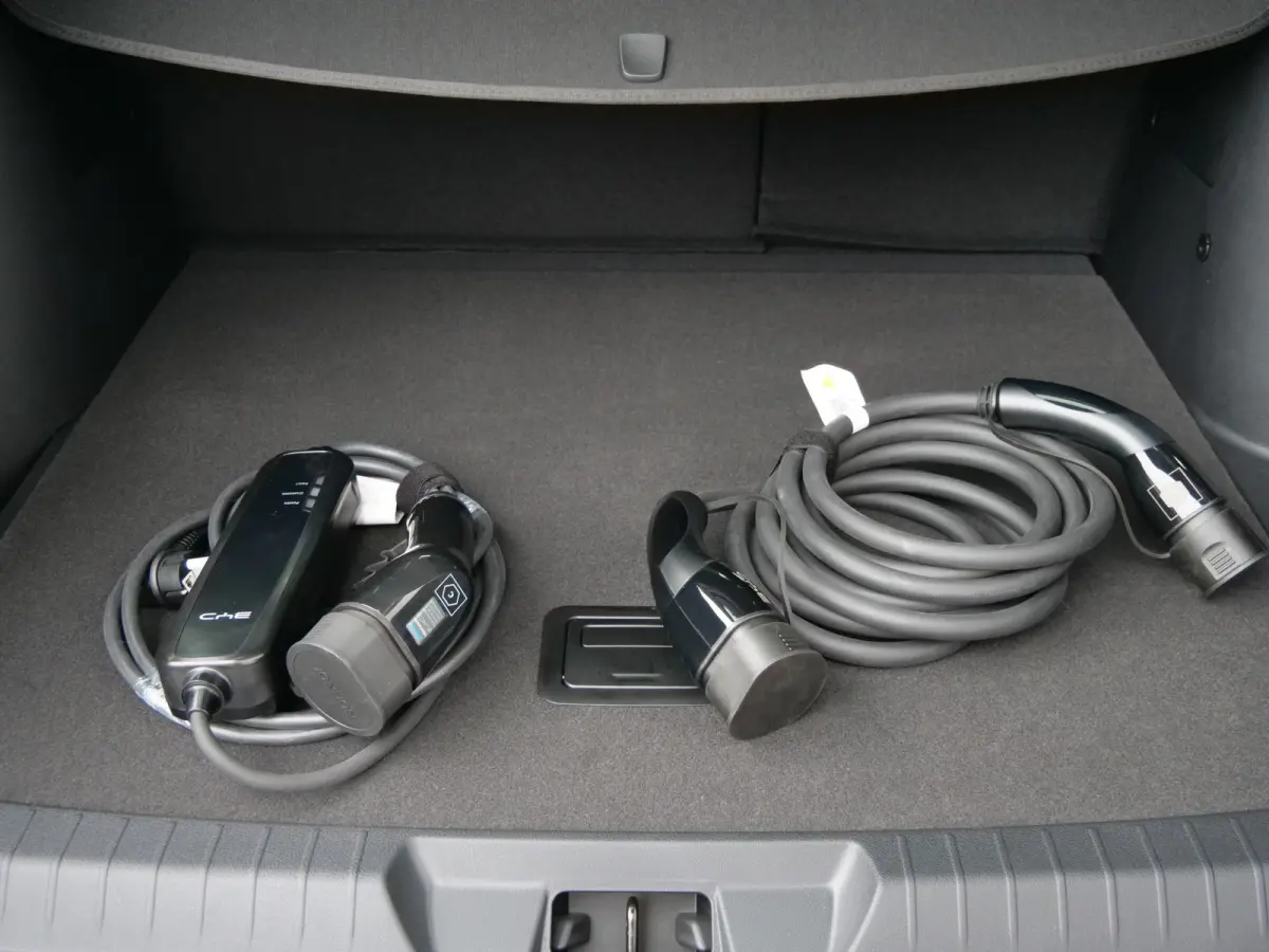 1.5 DM-i FWD Comfort 218 Pk 26,6 kWh PHEV Leder / Panoramadak / 125 km elektr. actieradius