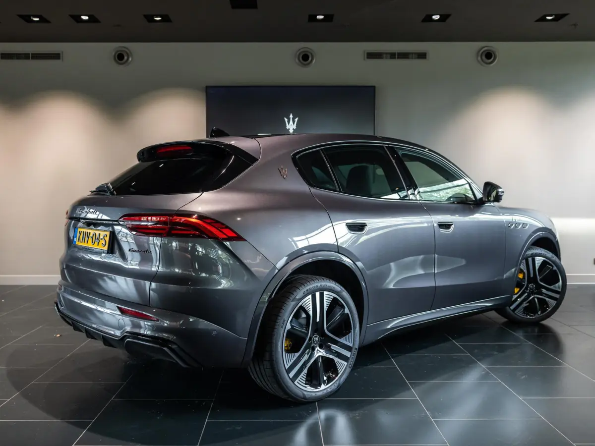 AWD Folgore 105kWh | 550pk | panoramadak | 360 camera | sonus faber geluid systeem
