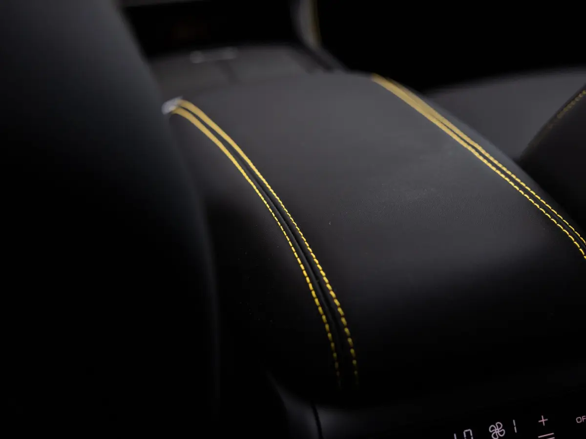 AWD Folgore 105kWh | 550pk | panoramadak | 360 camera | sonus faber geluid systeem