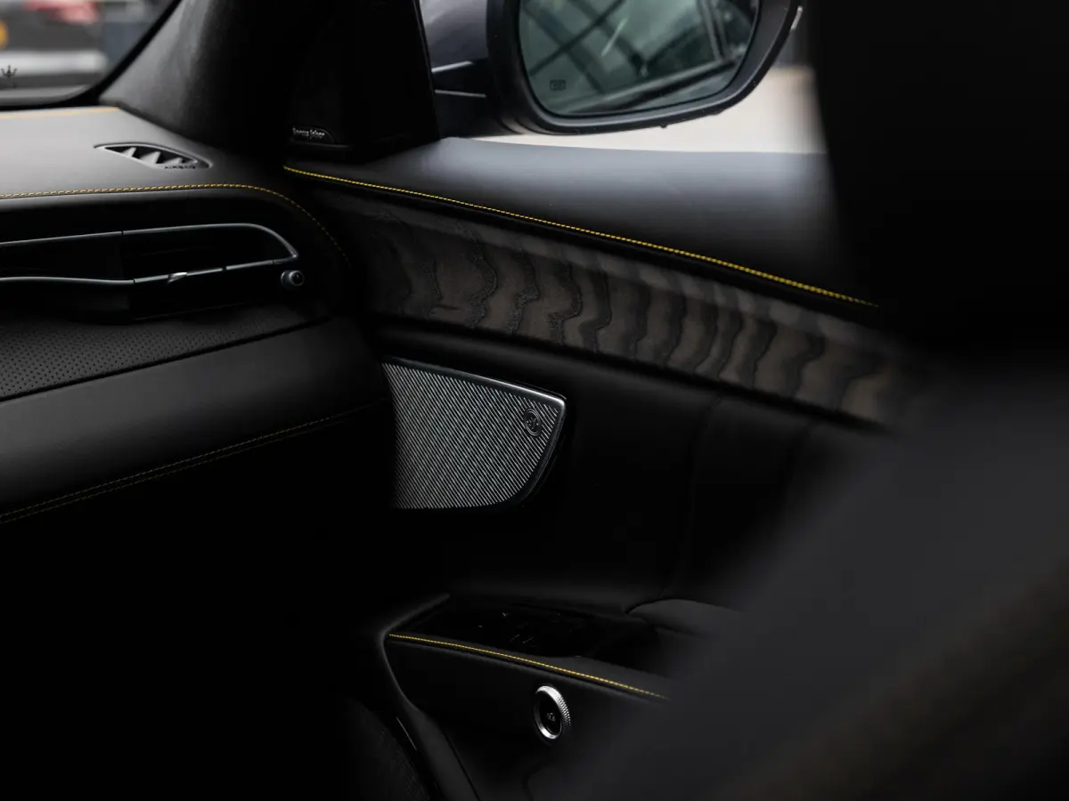 AWD Folgore 105kWh | 550pk | panoramadak | 360 camera | sonus faber geluid systeem
