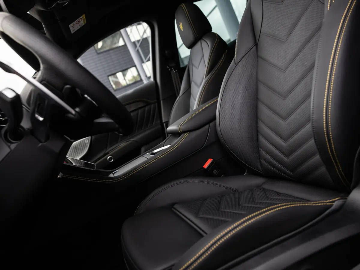 AWD Folgore 105kWh | 550pk | panoramadak | 360 camera | sonus faber geluid systeem