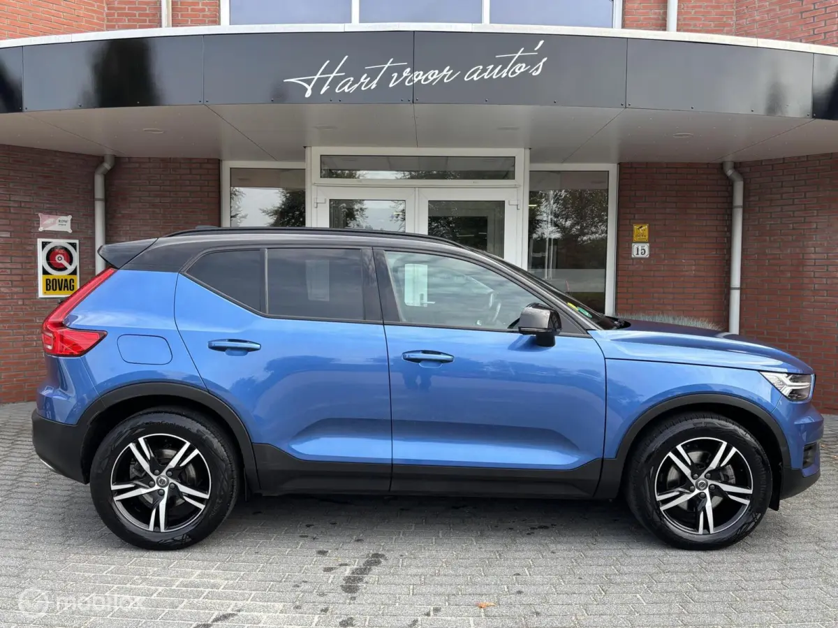 2.0 D4 AWD R-Design | Automaat | Schuif/kanteldak | Uitklapbare Trekhaak met 2100Kg trekgewicht!