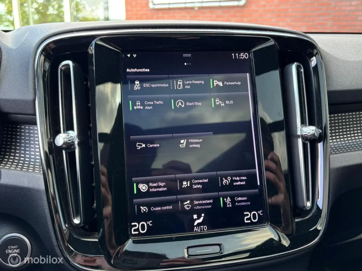2.0 D4 AWD R-Design | Automaat | Schuif/kanteldak | Uitklapbare Trekhaak met 2100Kg trekgewicht!