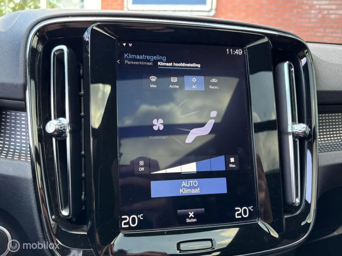 2.0 D4 AWD R-Design | Automaat | Schuif/kanteldak | Uitklapbare Trekhaak met 2100Kg trekgewicht!
