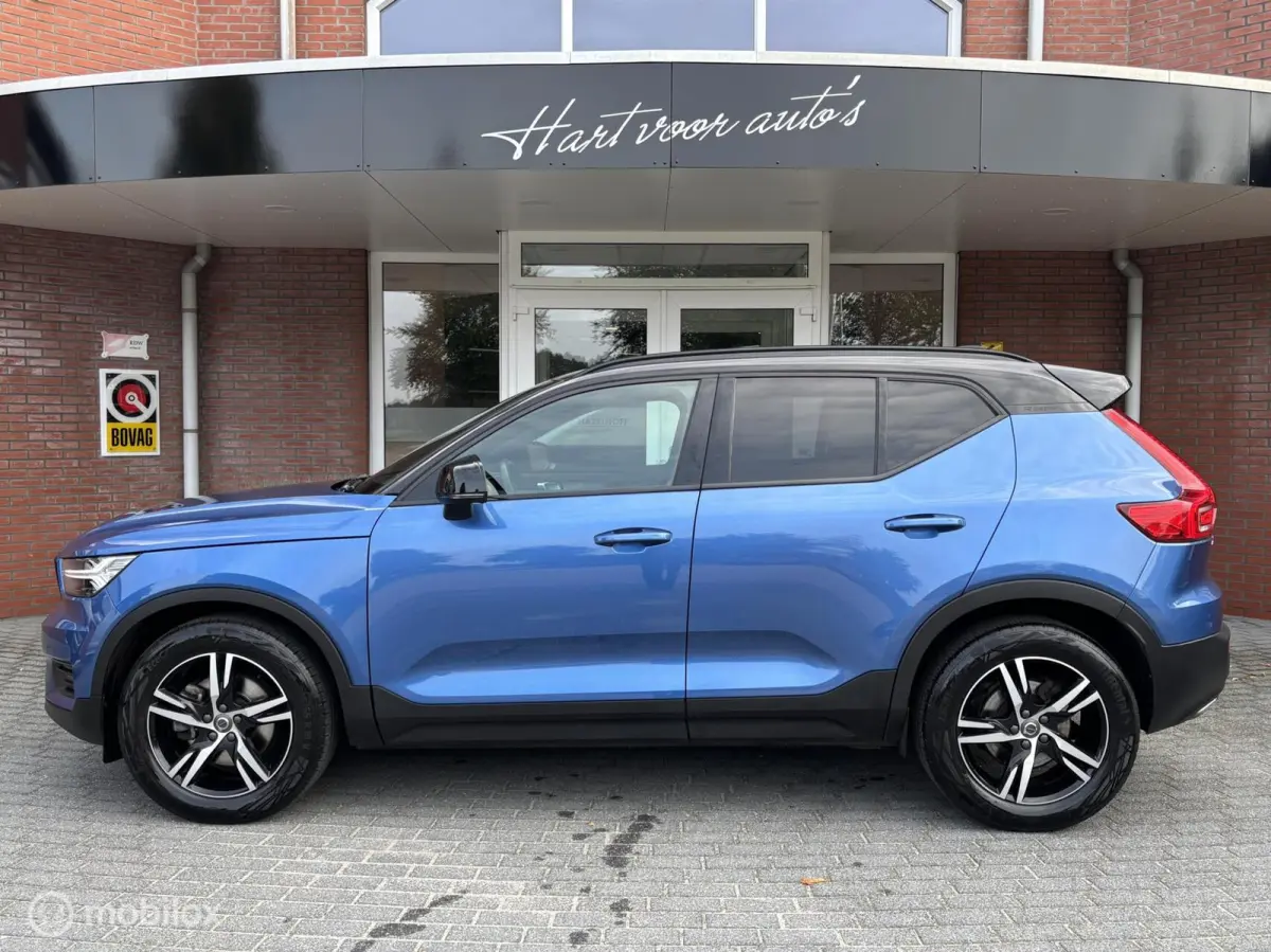 2.0 D4 AWD R-Design | Automaat | Schuif/kanteldak | Uitklapbare Trekhaak met 2100Kg trekgewicht!