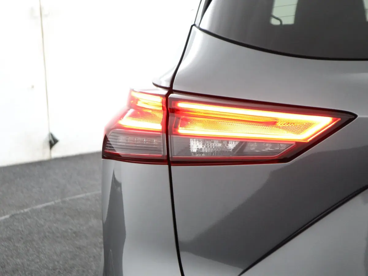 1.3 MHEV Xtronic Tekna | Panoramadak | Stoel-, Stuur- & Voorruitverw. | Trekhaak |
