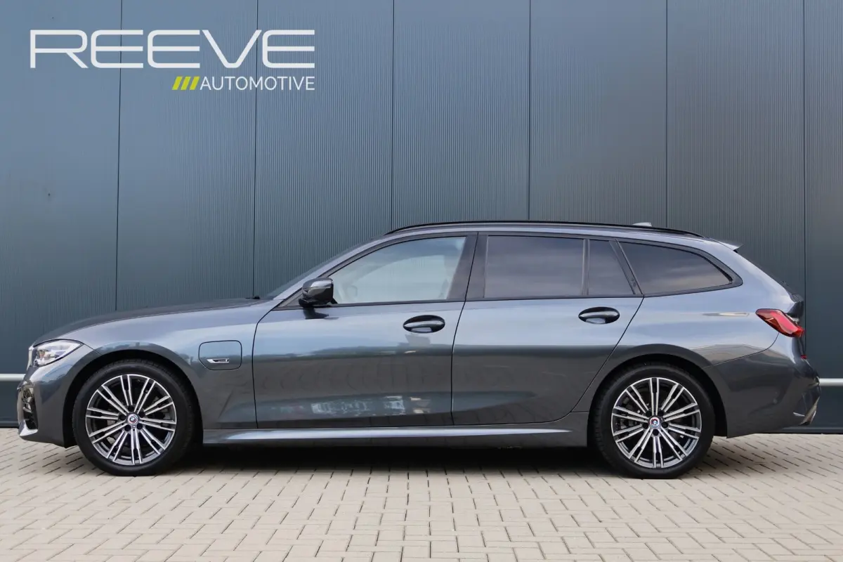 320e M-Sport Business Edition Plus | 96% soh! | 50 Jahre | Trekhaak | Stoelverwarming | Camera | Leer | DAB+