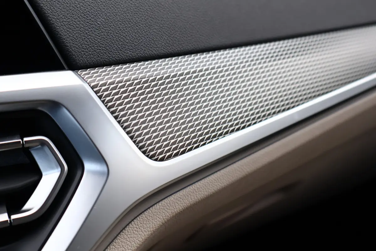 320e M-Sport Business Edition Plus | 96% soh! | 50 Jahre | Trekhaak | Stoelverwarming | Camera | Leer | DAB+
