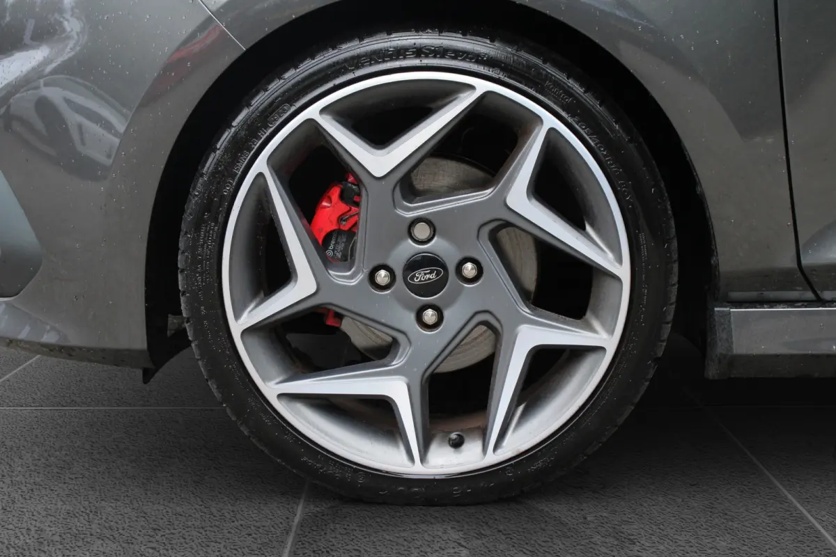 1.5EcoBoost 200pk ST-3 NL-auto! | Winter Pack | B&O | Navi | Camera | Full LED |
