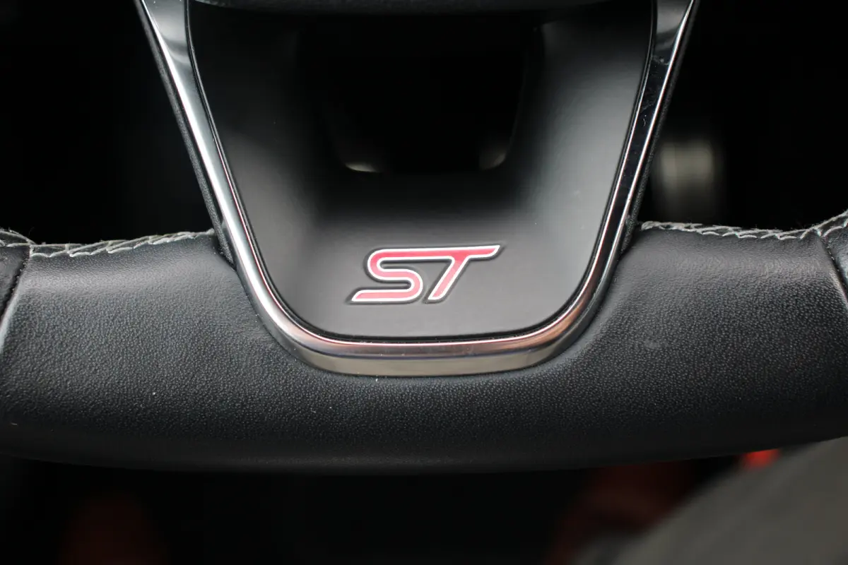 1.5EcoBoost 200pk ST-3 NL-auto! | Winter Pack | B&O | Navi | Camera | Full LED |