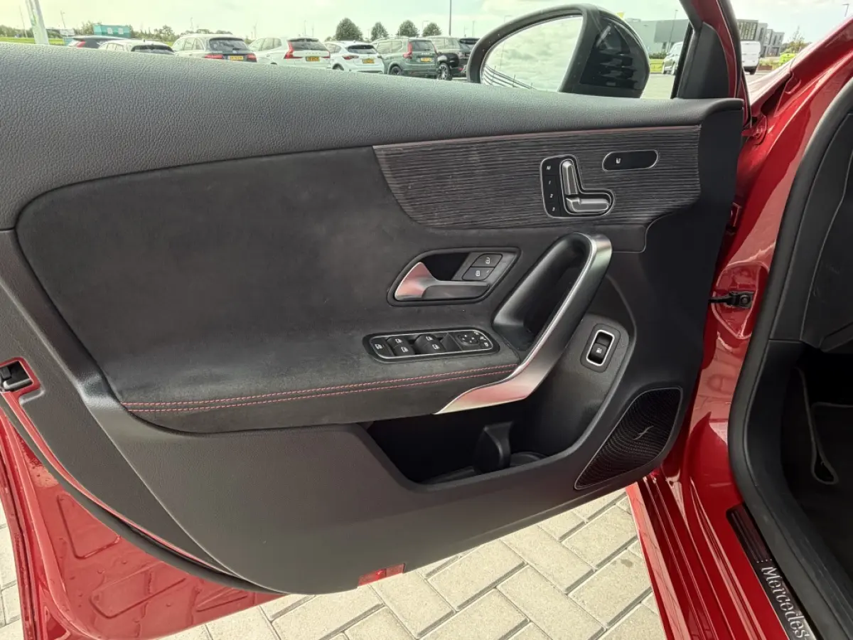 250 e Premium Plus | Pano | Burmester | Memory | Multibeam | AMG pakket