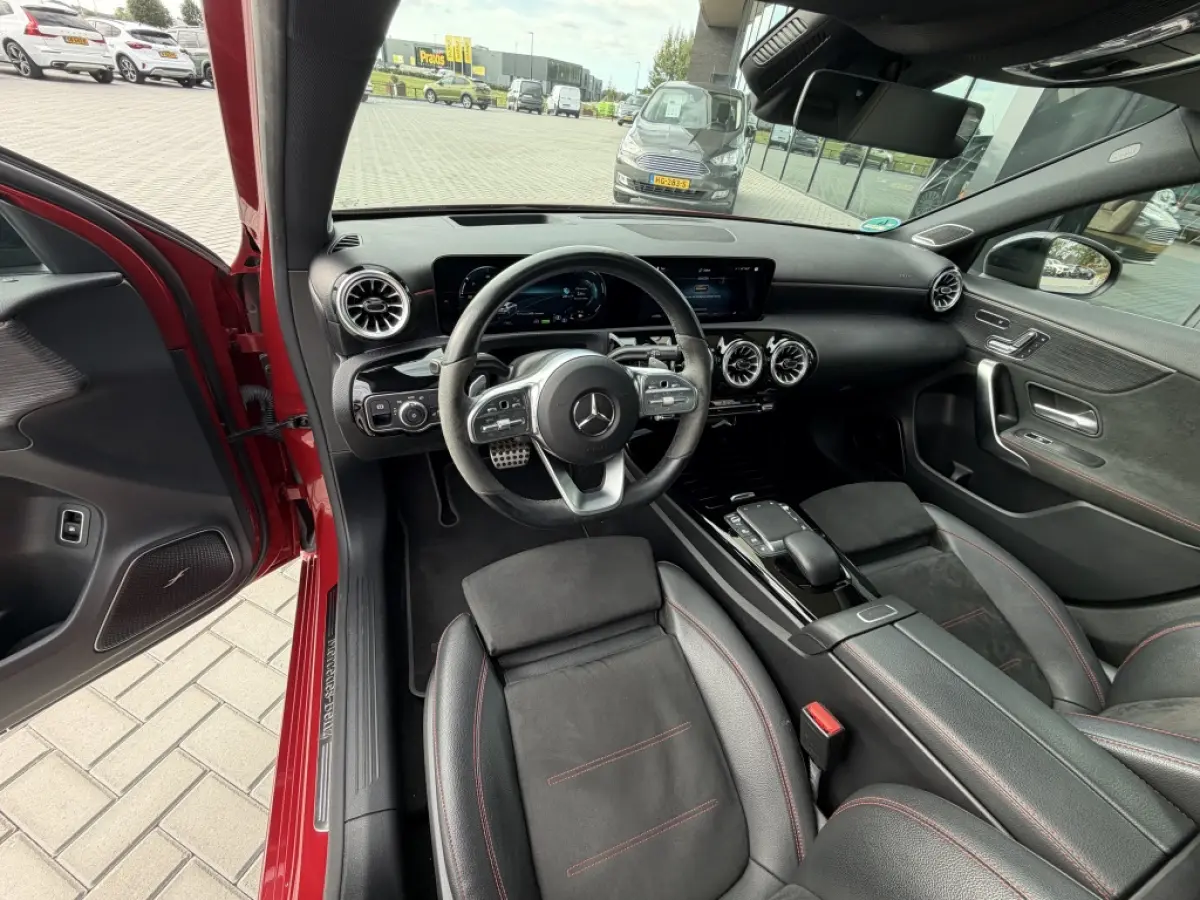250 e Premium Plus | Pano | Burmester | Memory | Multibeam | AMG pakket
