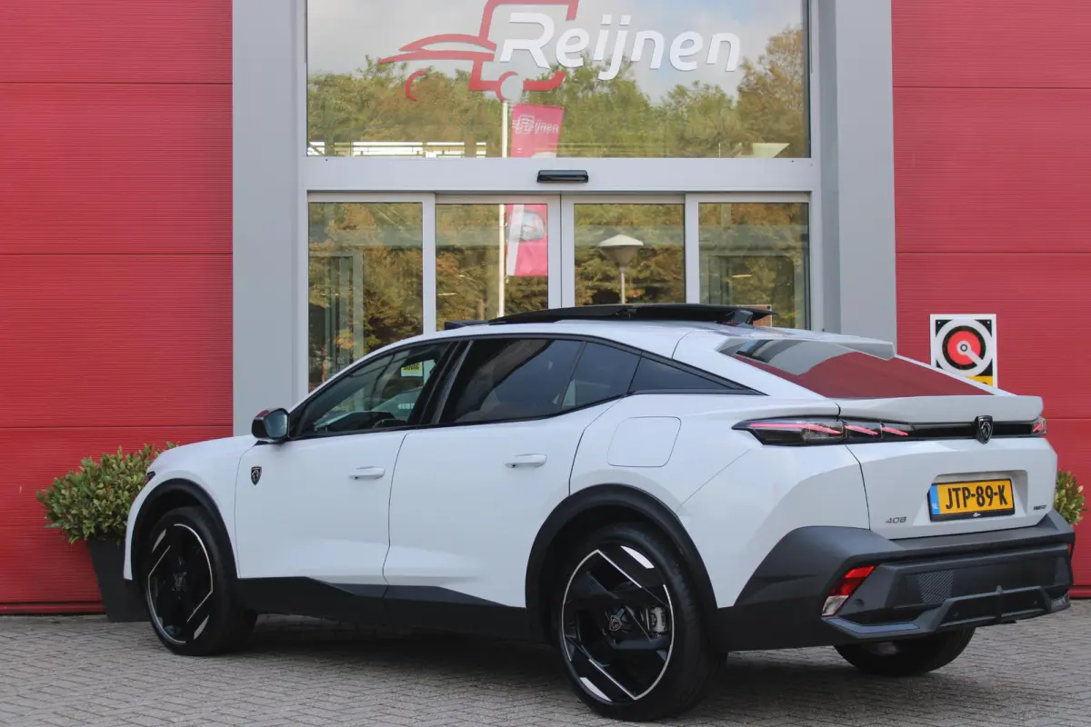 1.6 HYbrid 225PK GT ACTIERADIUS ELEK. WLTP 81-85KM | PANORAMA SCHUIF/KANTEL DAK | ELEKTRISCH VERSTELBARE VOORSTOELEN MET MASAGE FUNCTIE | VOORSTOELEN VERWARMBAAR | STUUR VERWARMING | SFEER V
