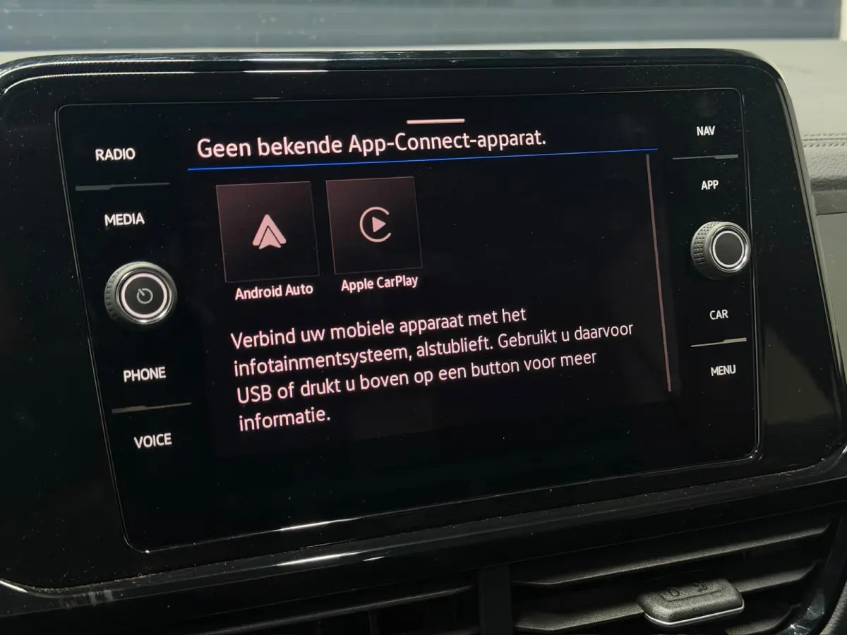 2.0 TDI Full Option|Pano|IQ|Camera|Keyless|