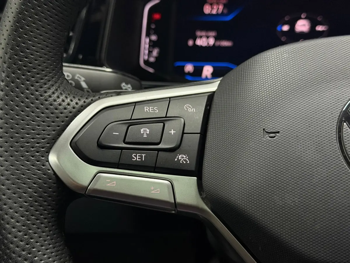 2.0 TDI Full Option|Pano|IQ|Camera|Keyless|