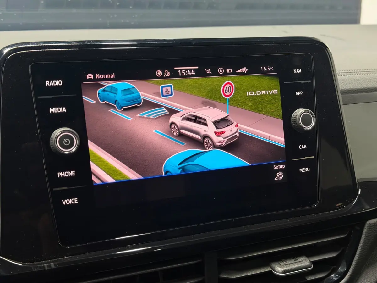 2.0 TDI Full Option|Pano|IQ|Camera|Keyless|